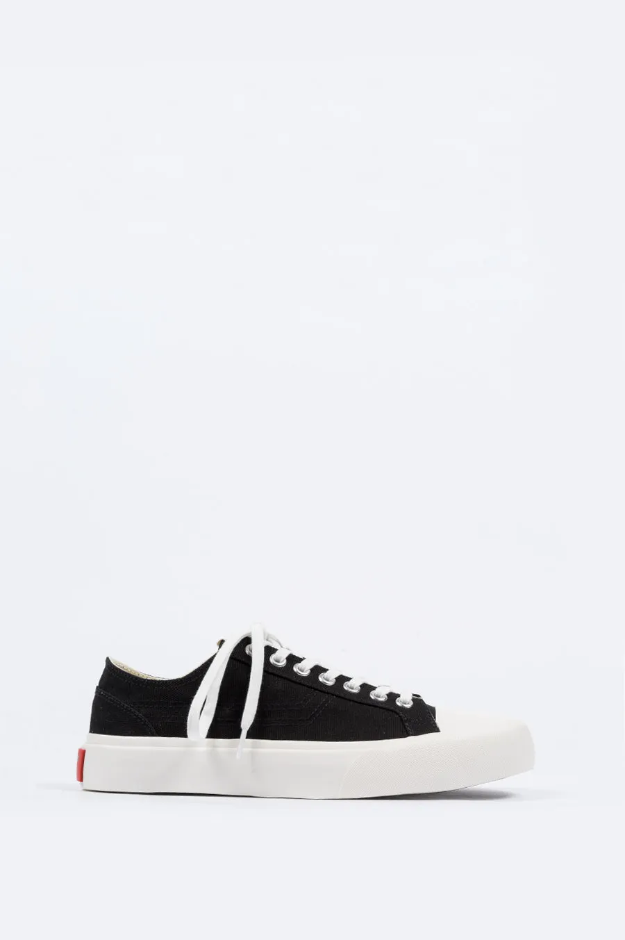 ARTICLE NUMBER 1007 LO TOP VULCANIZED SNEAKER BLACK
