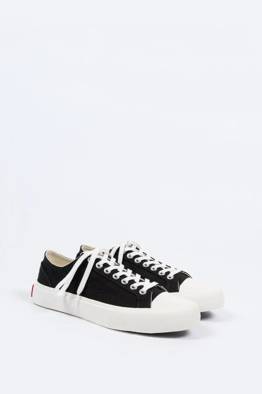 ARTICLE NUMBER 1007 LO TOP VULCANIZED SNEAKER BLACK
