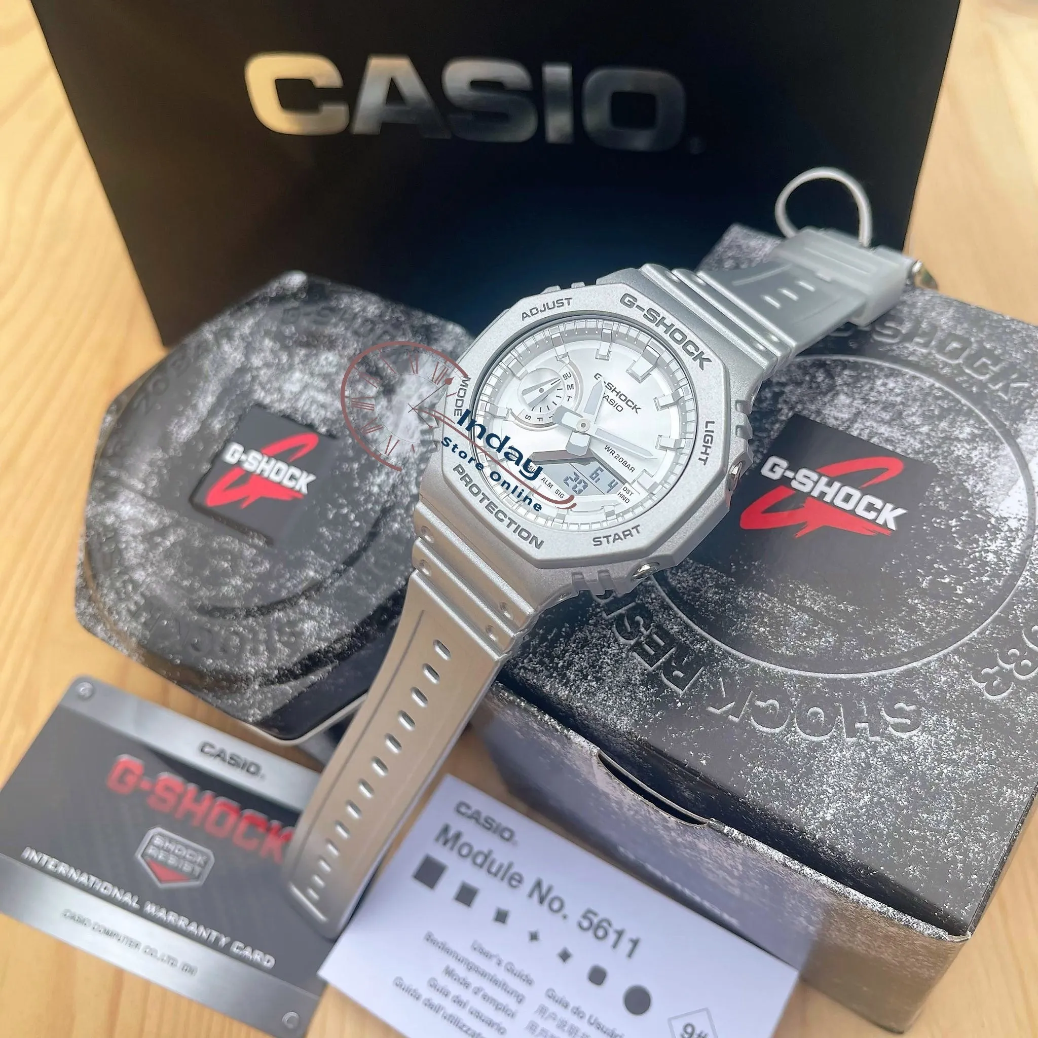 Casio G-Shock Men's Watch GA-2100FF-8A Analog-Digital 2100 Series Retro-Futuristic in Metallic Silver