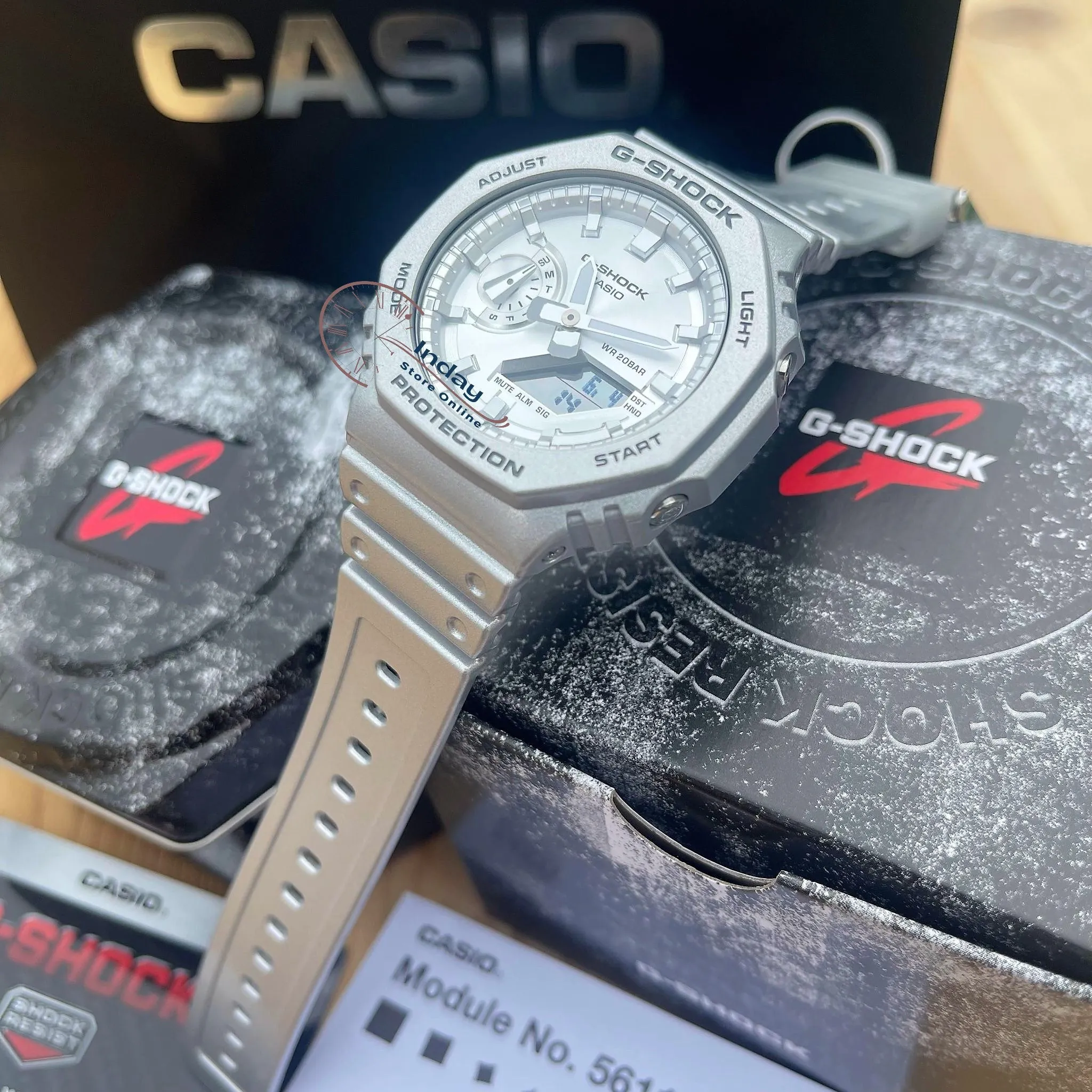 Casio G-Shock Men's Watch GA-2100FF-8A Analog-Digital 2100 Series Retro-Futuristic in Metallic Silver