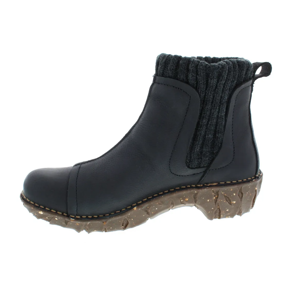 El Naturalista NE23 - Black