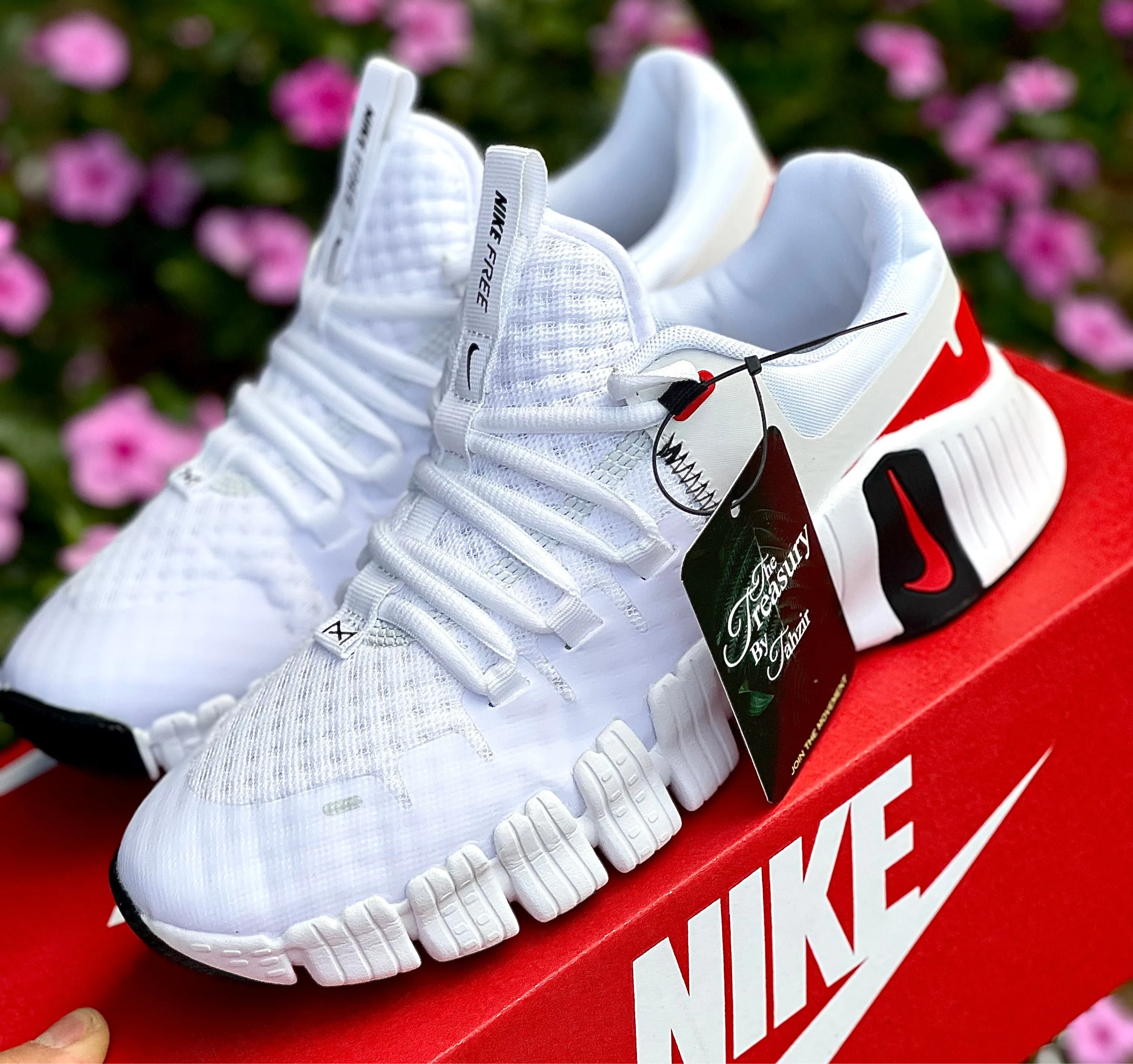 Free Metcon 5 - 'White Bright Crimson'