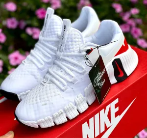 Free Metcon 5 - 'White Bright Crimson'