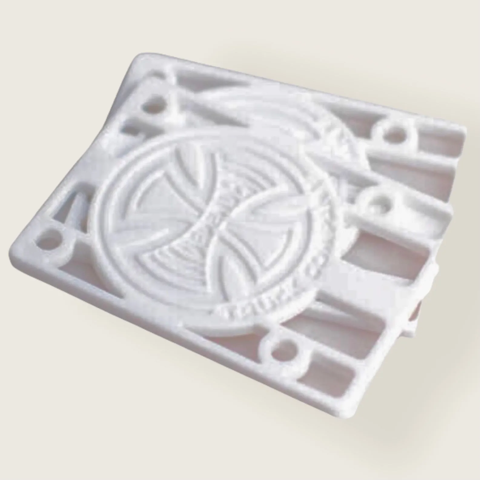 Independent riser pads