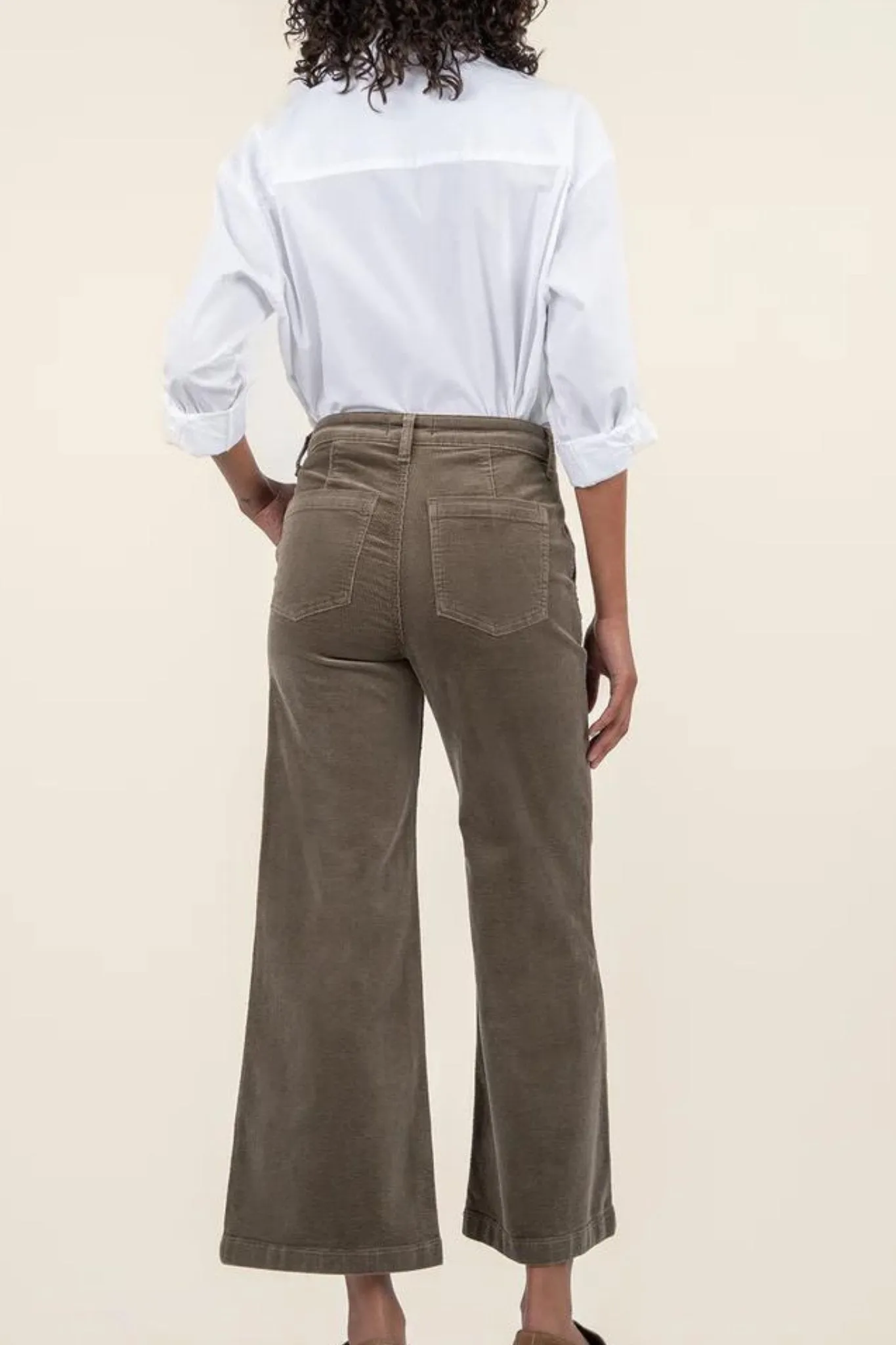 Kut: Meg Corduroy Wide Leg in Olive