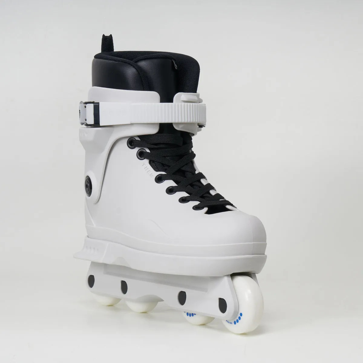 Them 909 Skates White - With Them Liner, V.3 Soulplate and NEW SHELL SIZES