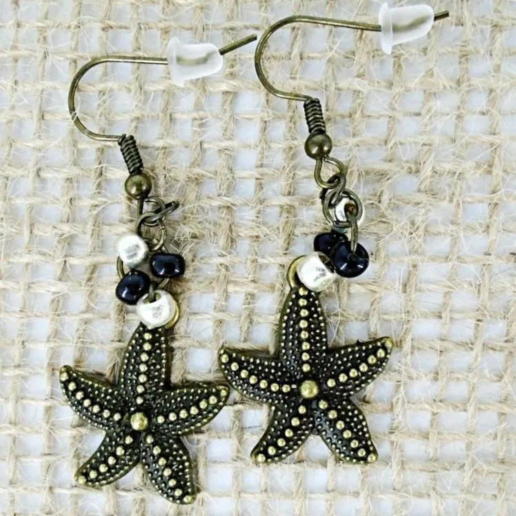 Vintage Starfish Earrings with Gold/Silver & Silver Glass Beads – Ocean-Inspired Charm